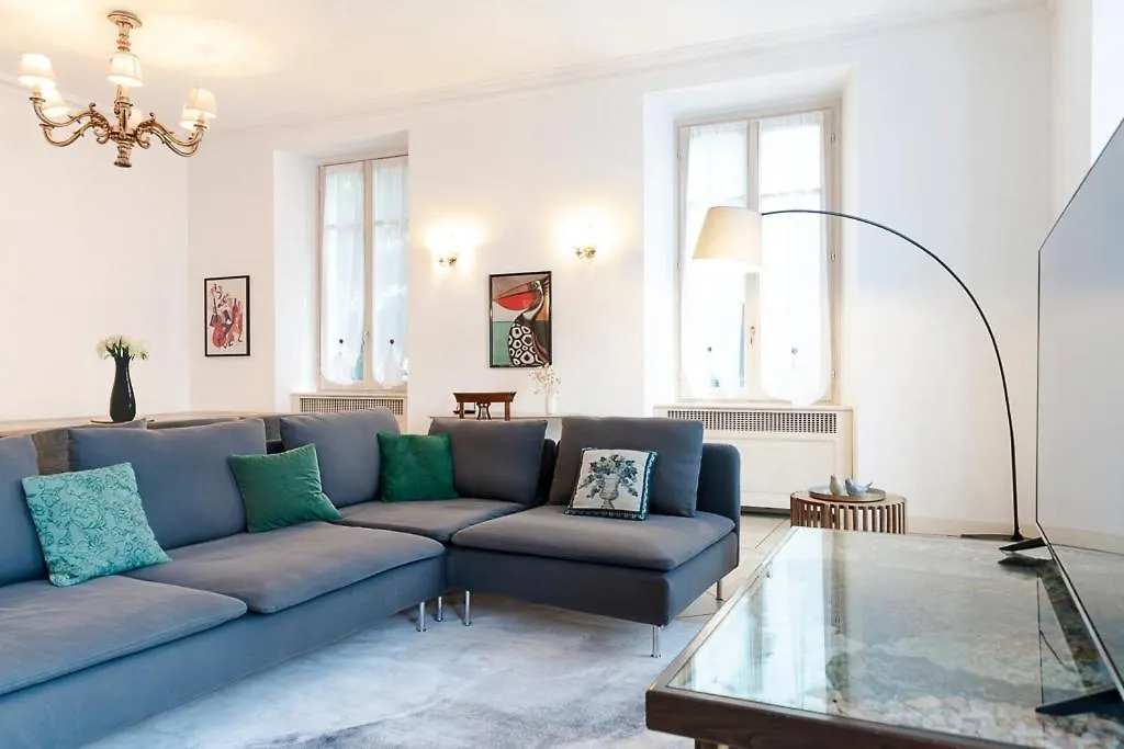 Jacuzzi Suite Luxury Apartment Como 0*,